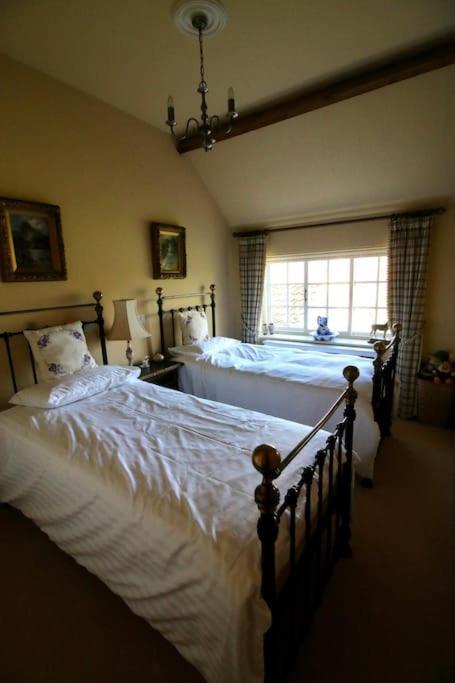 Characterful Yorkshire Cottage, Beautiful Views Extérieur photo
